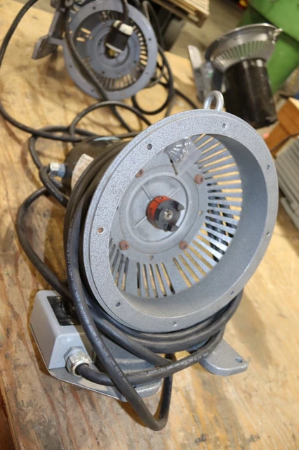 Varian Tri-Scroll Dry Vacuum Pump EXPPTS06001 Varian Tri-Scroll Dry Vacuum Pump EXPPTS06001