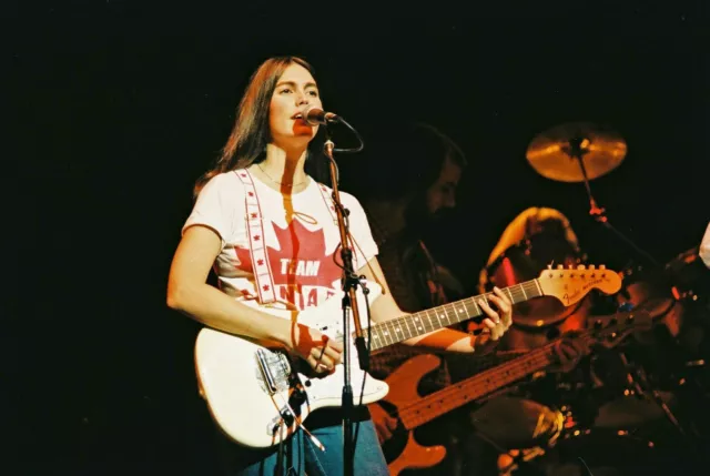 EMMYLOU HARRIS in concert London 1978! 50 Exclusive Onstage PHOTOS! not cd 3