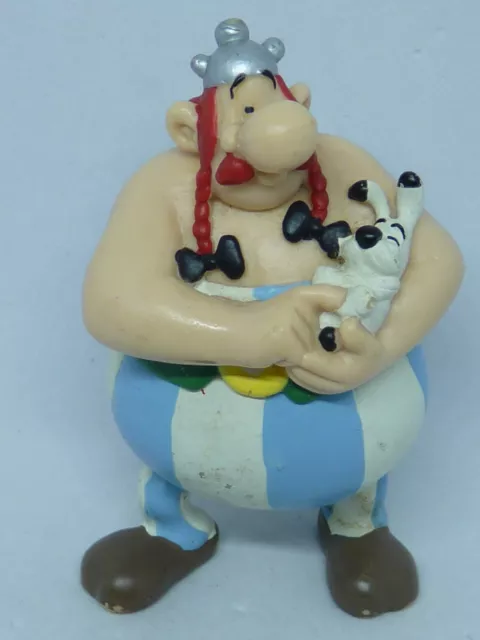 Ancienne Figurine Pvc Bande Dessinnee  Asterix Et Obelix N° 16