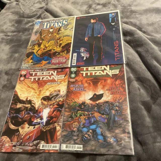 Titans Comic Pack, Lot Of 4, DC Comics US
