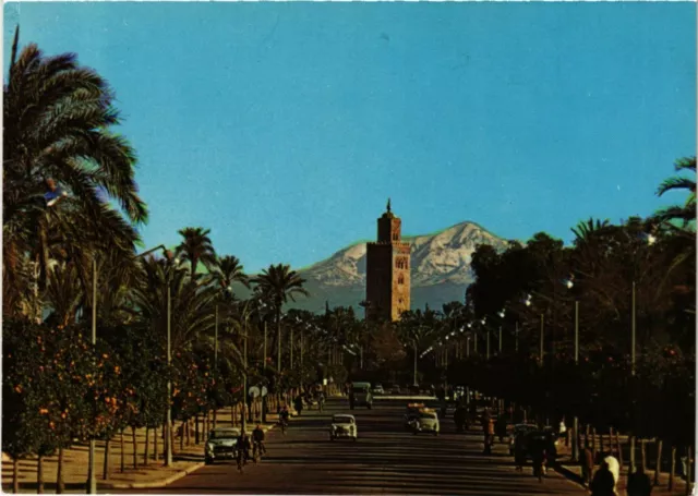 CPM Marrakesh- Avenue Mohammed V avec Koutoubia MAROC (880522)