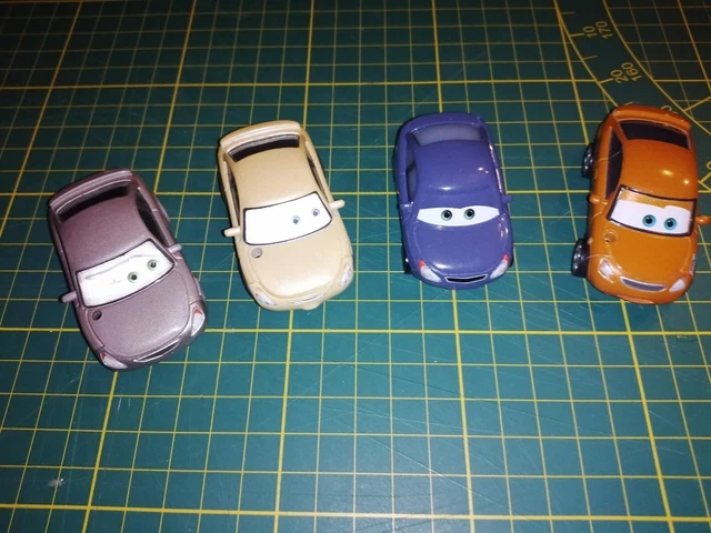 lot de  voitures cars disney pixar  mattel metal  d occasion