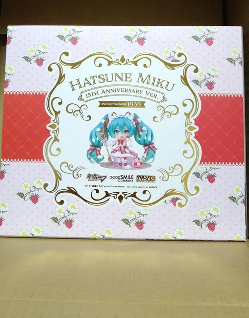 NENDOROID HATSUNE MIKU 15th Anniversary Ver. Strawberry Dress Japan