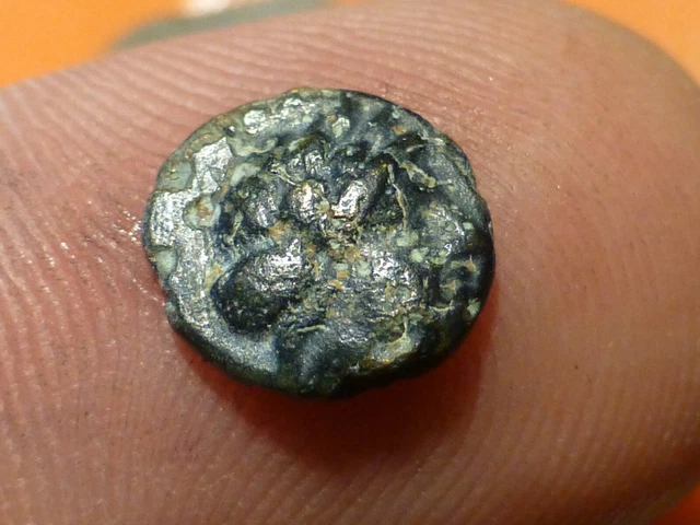 Charmez Vos Invités: Statuette Cheval En Bronze, Période Géométrique