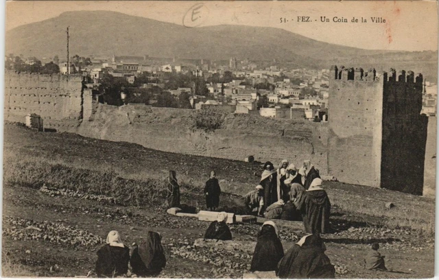 CPA AK FEZ - Un coin de la ville MAROC (669372)