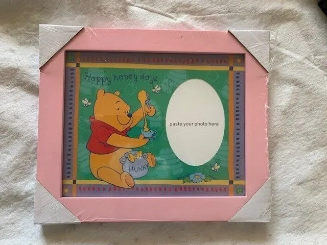 Disney Baby Winnie the Pooh Photo Frame in Pink Brand New Wrapped Girl Gift