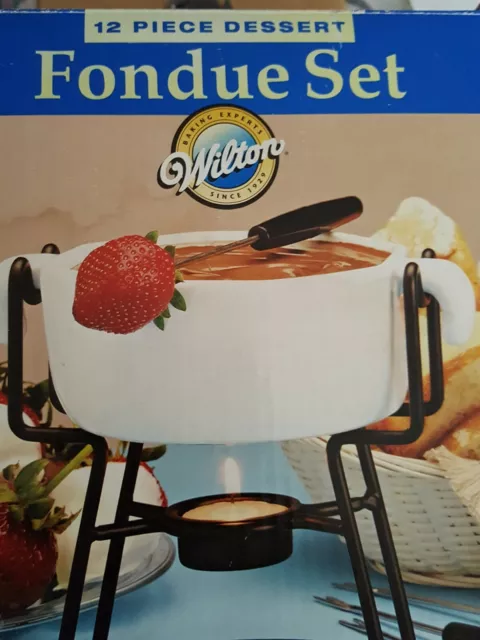 VTG Boxed DESSERT FONDUE COMPLETE SET Wilton 12 Pieces-Instruc Book 2004