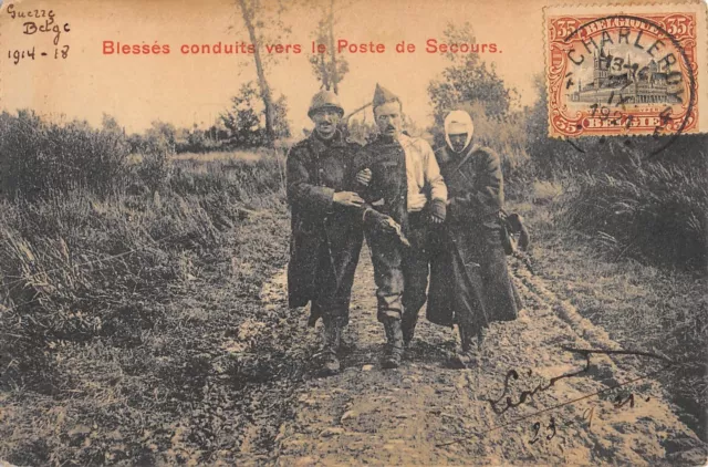 Cpa Guerre Blesses Conduits Vers Le Poste De Secours