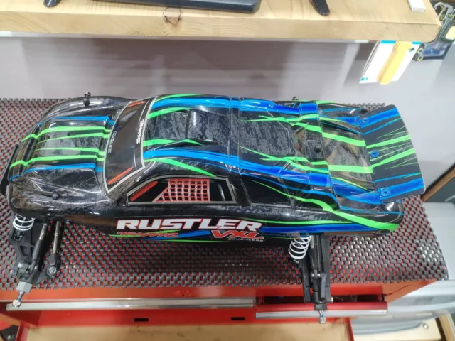 Traxxas Rustler VXL 2WD grün mit Magnum 272R Getriebe TRX37076-74-GRN + Lipo 7,4