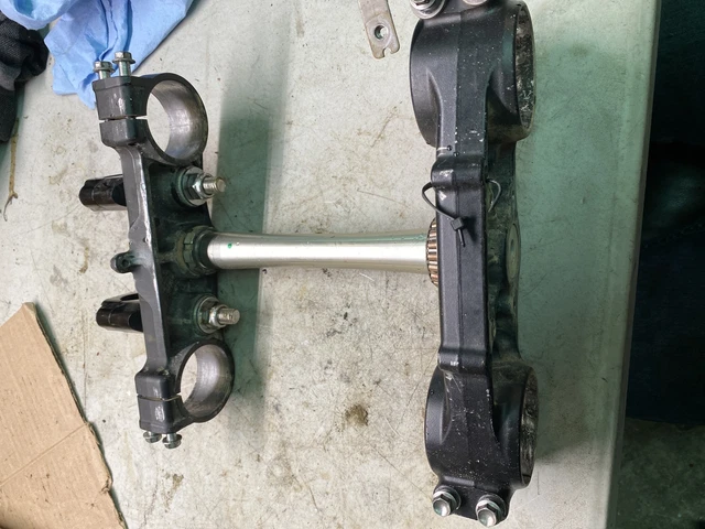 2008 Kawasaki KX250F OEM FRONT FORKS LOWER UPPER TRIPLE TREE STEM CLAMP