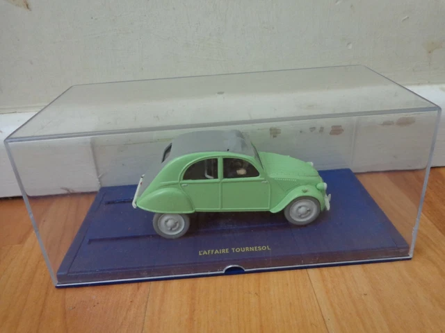 Citroën 2CV militaire jules GHAN avec mitrailleuse - 1/43