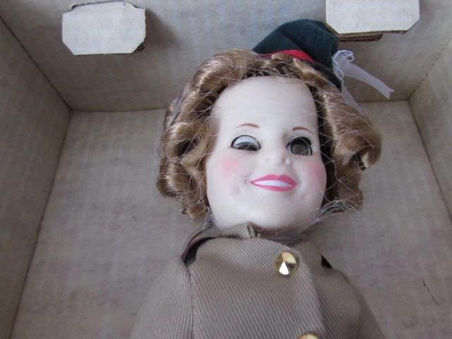 VTG vinyl 12" SHIRLEY TEMPLE DOLL Ideal NRFB Wee Willie Winkie 1098-112322 4