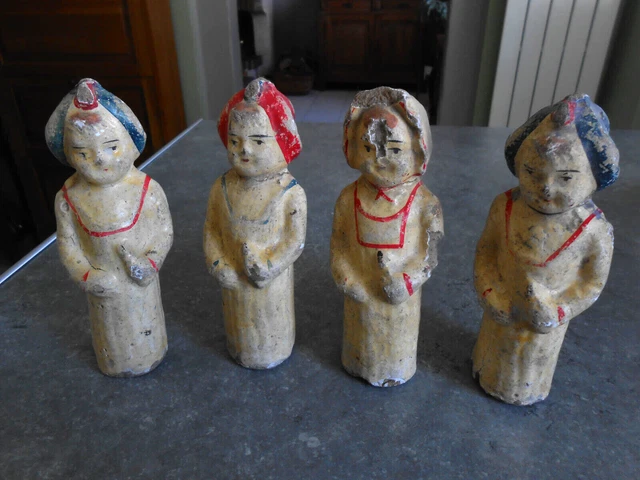 LOT DE 5 FIGURINES BIBELOTS EN RESINE ET CERAMIQUE