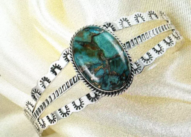 Natural Mojave Turquoise Cuff Bracelet in Sterling Silver (6.50 In) 20.2 Grams