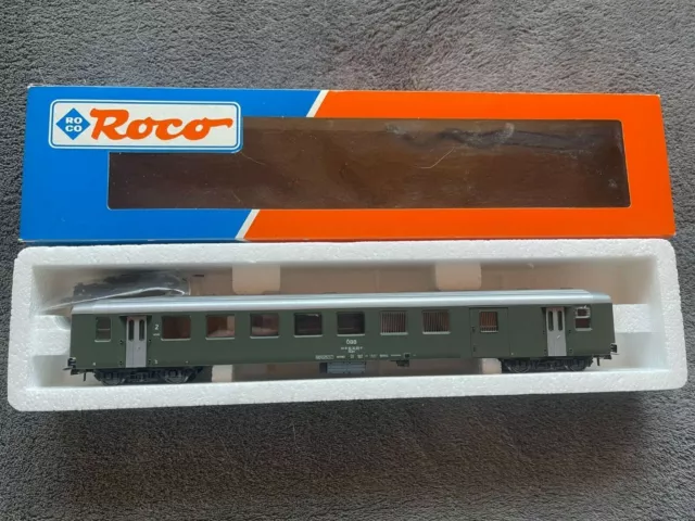 Roco 44485 ÖBB Personen und Gepäckwagen T3220