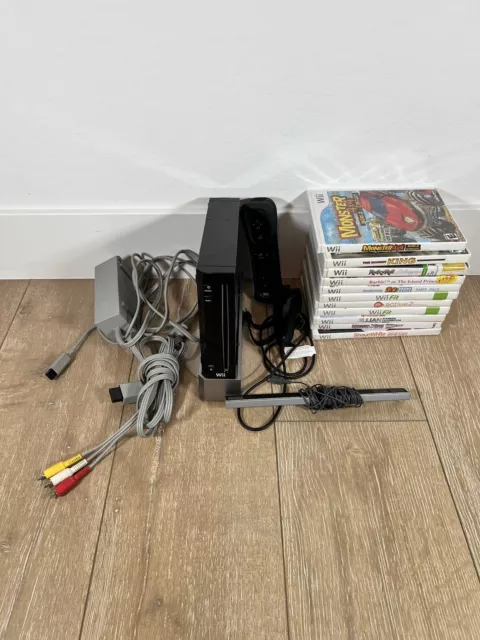 Nintendo Wii RVL-001 Black Console Bundle Controller Motion Plus 11 games