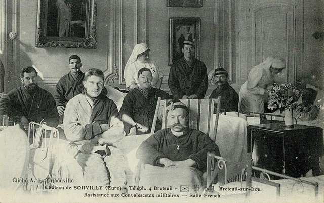 CPA - Château de Souvilly - Breteuil-sur-Iton - Assistance Militaire