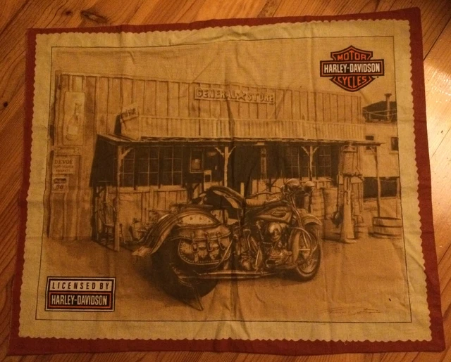 impression  sur tissu 72cm x 60cm ancienne Harley Davidson ( pour decoration )