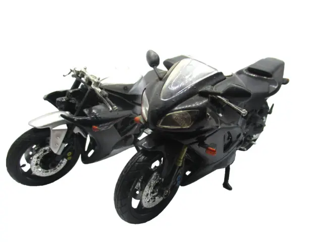 Yamaha YZF-R1 x2 1:12 Diecast Motorbikes Black and Silver Tanks 2007 NewRay Toys