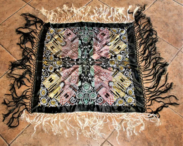 brocade weave temple shawl flamenco Mantón de Manila Antique