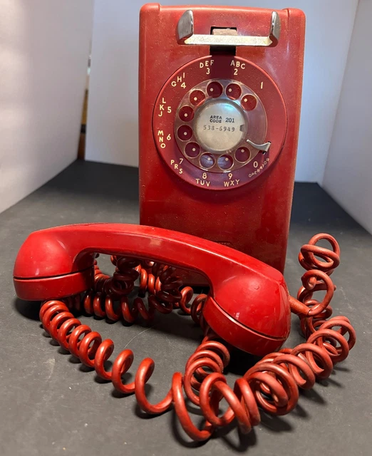 VINTAGE 1970S BELL Systems / Western Electric red rotary dial wall ...