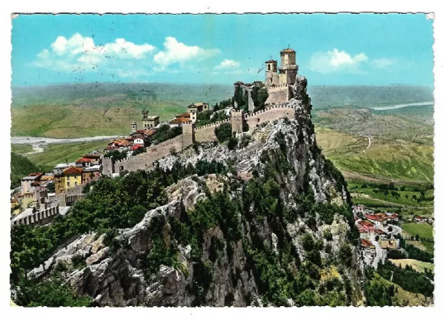 REP. DI SAN MARINO+°  -veduta panoramica-viaggiata- in buone condizioni.