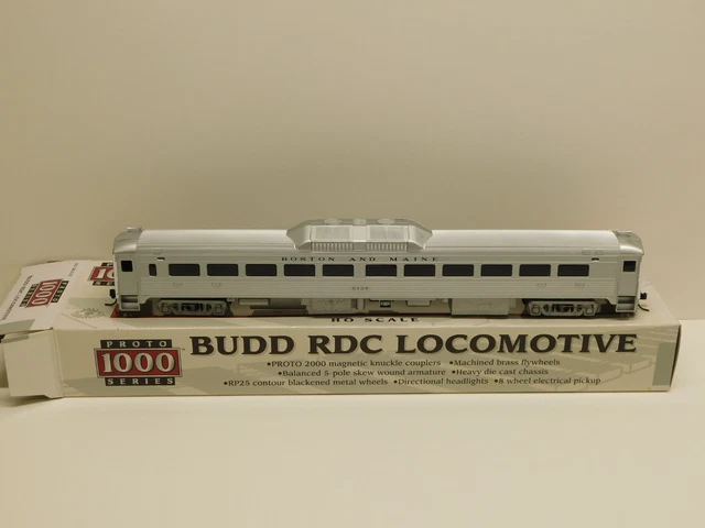 WALTHERS PROTO 1000 Series Budd RDC-1 Locomotive HO Scale CNW