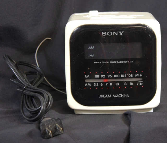 VTG SONY DREAM Machine ICFC122 Clock Radio Cube Square White Cream