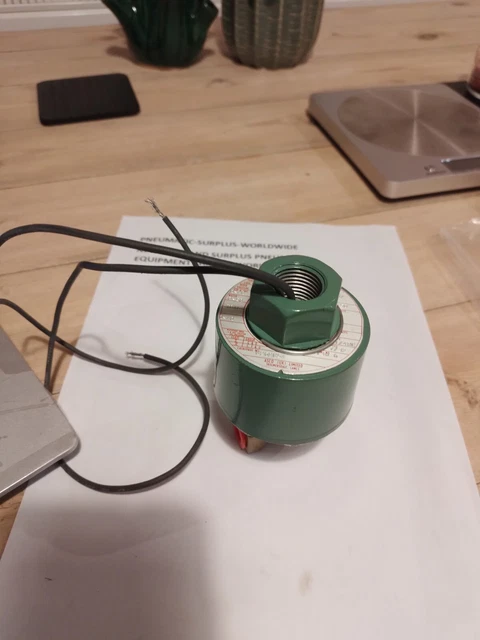 Asco Red-Hat Valves 8320A24MO 120/60VAC 3-WAY SOLENOID VALVE, 1/4 (B35