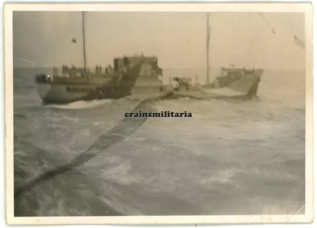 Orig. Foto Vorpostenboot VP-Boot Minensucher Minensuchboot Schiff m. Tarn Camo