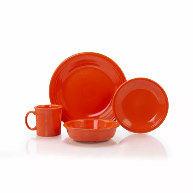 Fiesta® 16-Piece Classic Dinnerware Set with Java Mugs | Poppy