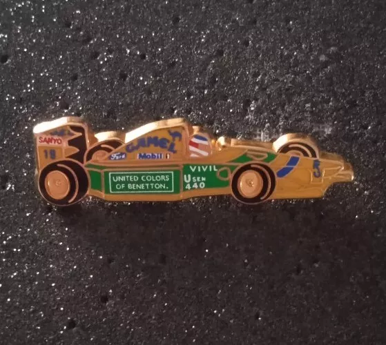 Pin's Formule 1. F1. Benetton, Camel, Mobil. Arthus Bertrand Paris