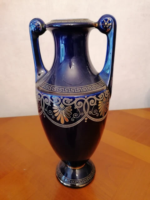 vase ancien en faïence bleu de sèvres de Sarreguemines?