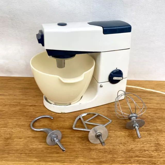 🔹 Vintage Kenwood Chef A701A Countertop Mixer With Attachments & Mixing Bowl