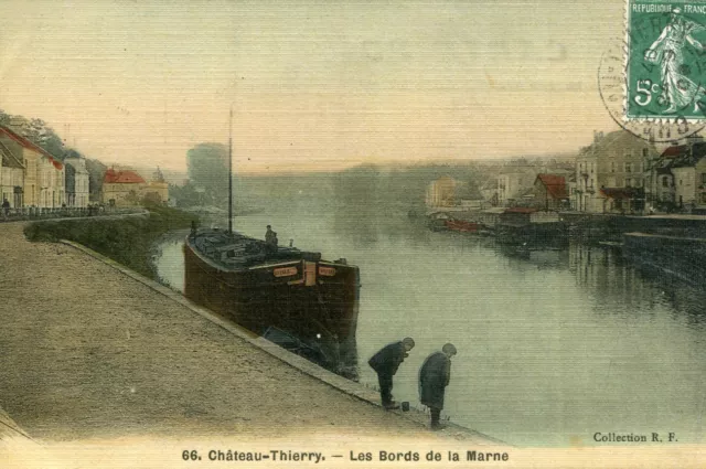 CHATEAU THIERRY card Les bords de la Marne La barge KLEBER