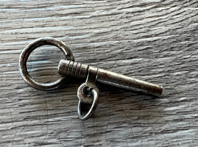 CLÉ DE MONTRE gousset en argent ancienne fin XIXe EUR 5,50 - FR