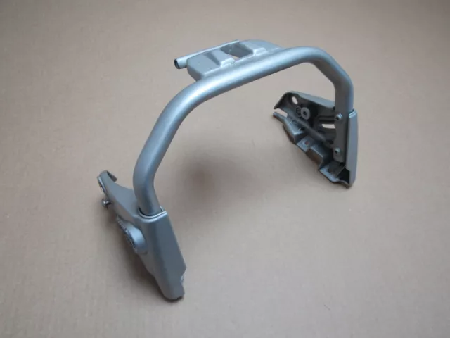 BMW R1200GS 2009 30,829 miles front screen bracket (12990)