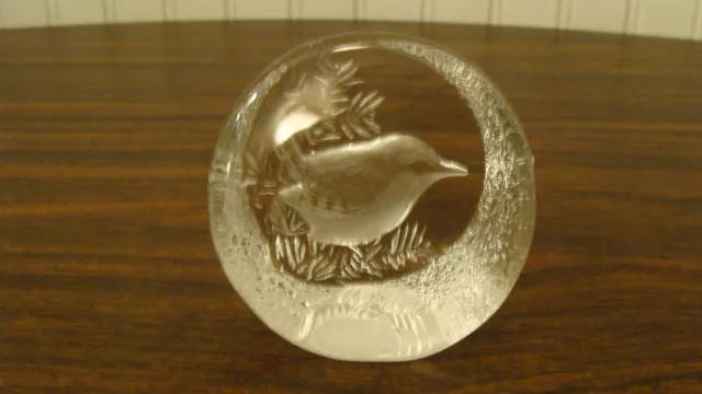 Sweden Lead Crystal Art Glass Etched Bird Paperweight by Mats Jonasson, Signed