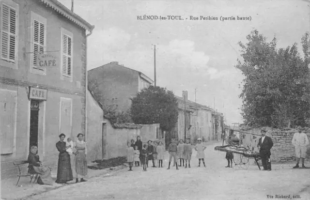 CPA 54 BLENOD LES TOUL RUE PETITBIEN PARTIE HAUTE  (cpa animée