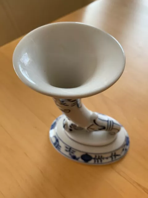 Meissen Porzellan Zwiebelmuster Trompeten Vase 10cm hoch, 7 cm Durchmesser