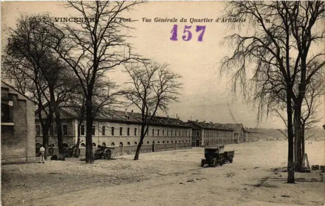 CPA AK VINCENNES Le Fort Vue générale du Quartier d'Artillerie (672245)