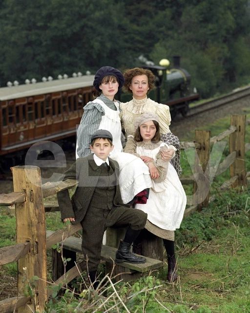 THE RAILWAY CHILDREN (2000) Jenny Agutter, Jemima Rooper Cast 16x12 ...