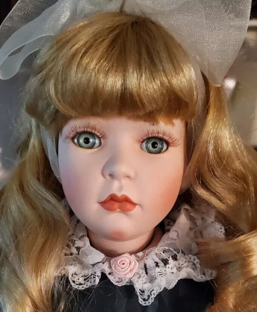 Annabelle Doll by Hildegard Gunzel IOB w/ COA and tag. RARE VTG Beautiful child