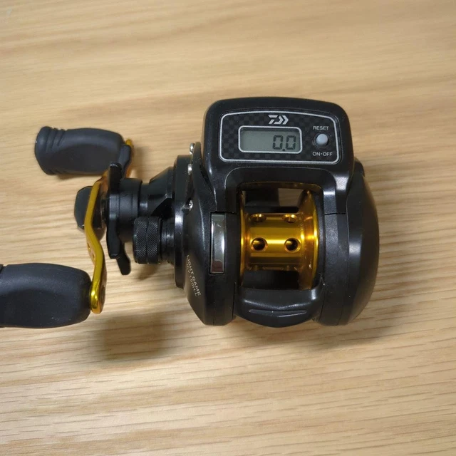 DAIWA LIGHT GAME ICV 150H-L Spinning Reel Used, Smooth, No