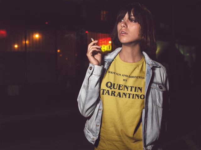 T-shirt hipster scritta e diretta da Quentin Tarantino moda anni '90 Tumblr