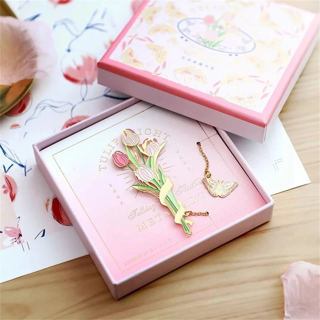 Clip Metal Bookmark Reading Pendant Flower Bookmarks Hollow Space Bookmarks