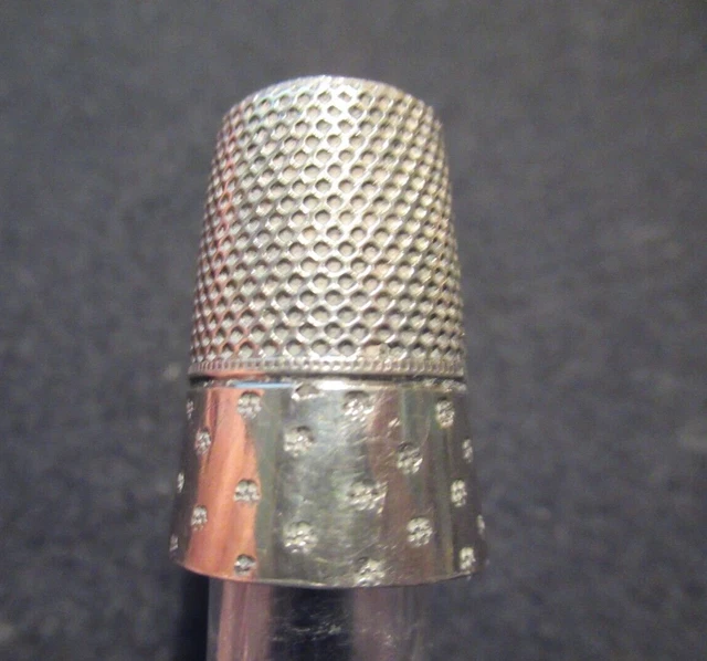 Ancien Dé à coudre en argent /antique french silver thimble