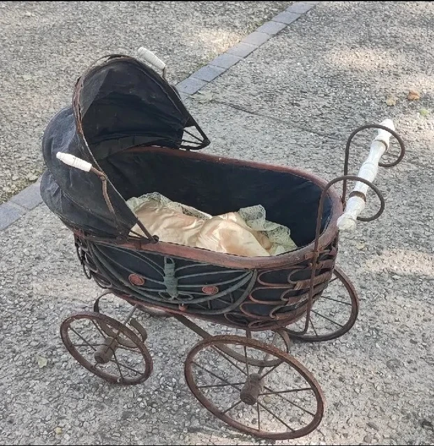 LANDAU ANCIEN 2 places enfants suspensions, capote pliante et sellerie restaurée