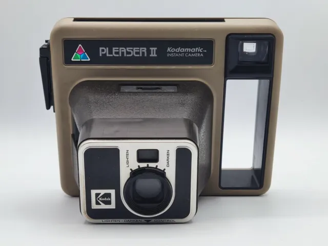 Vintage Kodak Pleaser II 2 Kodamatic Instant Camera