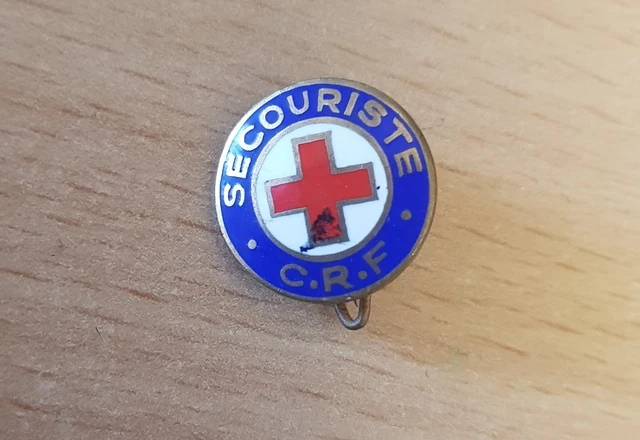 INSIGNE / BADGE - SECOURISTE C. R. F. - Croix rouge Française EUR 5,00